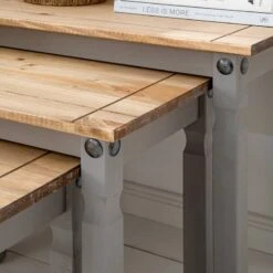 Tables Gigognes Finca Rustica (3 élém.) 23 Tables Gigognes Finca Rustica (3 élém.) -WOOOD Soldes 1000178043 200507 14232200008 DETAILS P000000001000178043