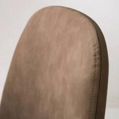 Chaise Capitonnée Iskmo VII 33 Chaise Capitonnée Iskmo VII -WOOOD Soldes 1000179468 200122 12294700031 DETAILS P000000001000179468