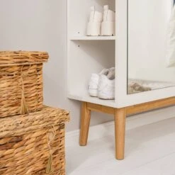 Armoire D’entrée LINDHOLM Avec Miroir -WOOOD Soldes 1000364010 230913 024 MOOD DETAILS P000000001000364010 mood